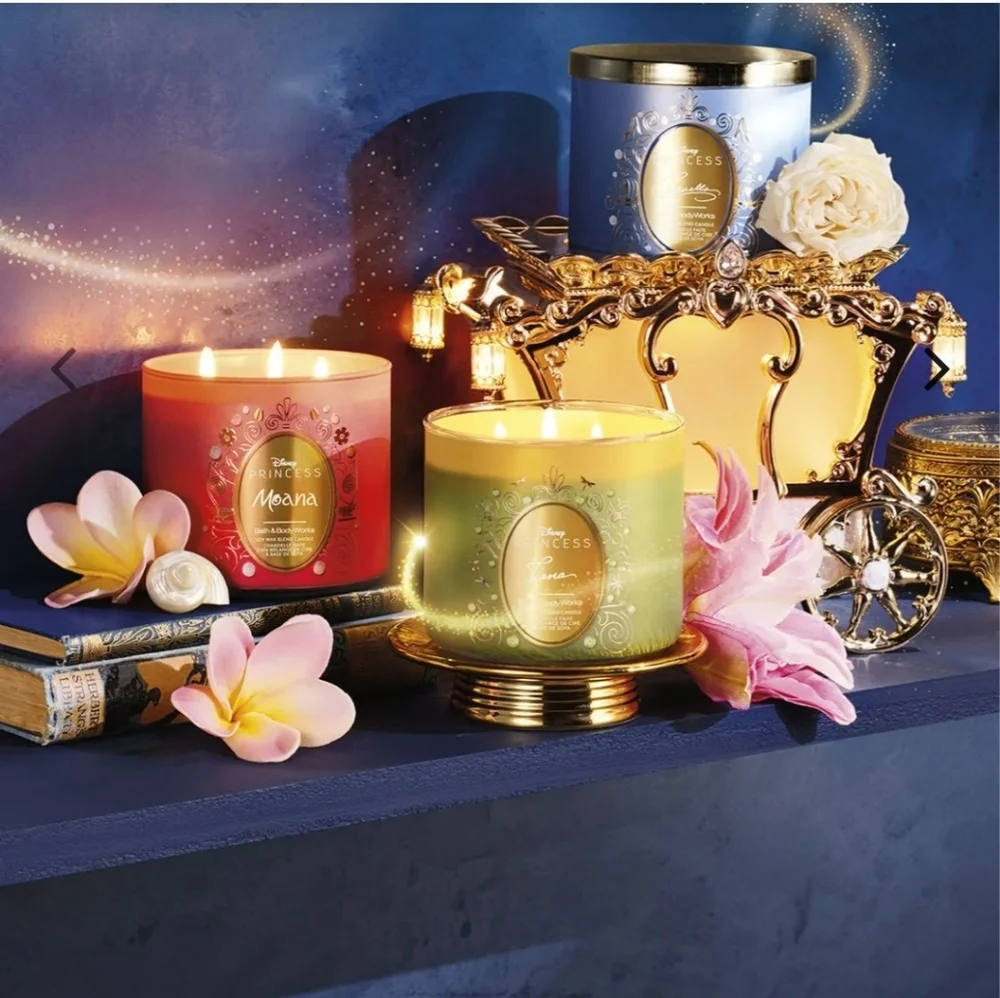 🆕️👑BBW DISNEY PRINCESS TIANA 3 WICK CANDLE👑 - Picture 3 of 5